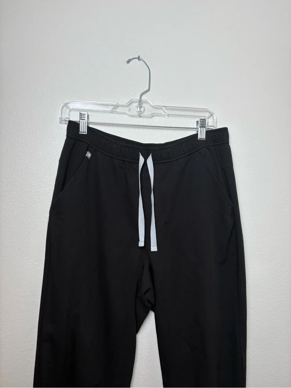 Figs Tansen Jogger Scrub Pan